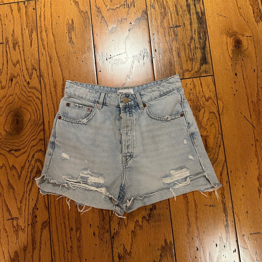 Zara High-Rise Jean shorts